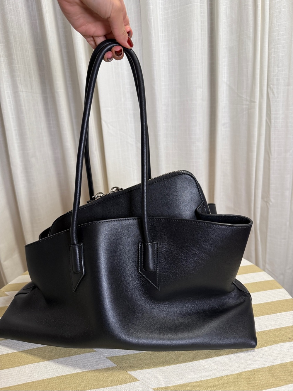 The Attico La Passeggiata Medium Top Handle Bag in black - Picture 6 of 10